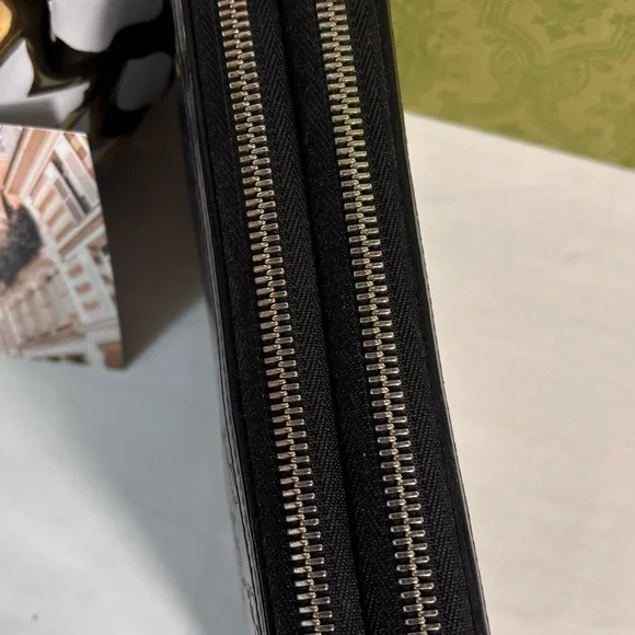 Beautiful Gucci Travel Organizer Wallet Black Guccissima - Picture 8 of 13